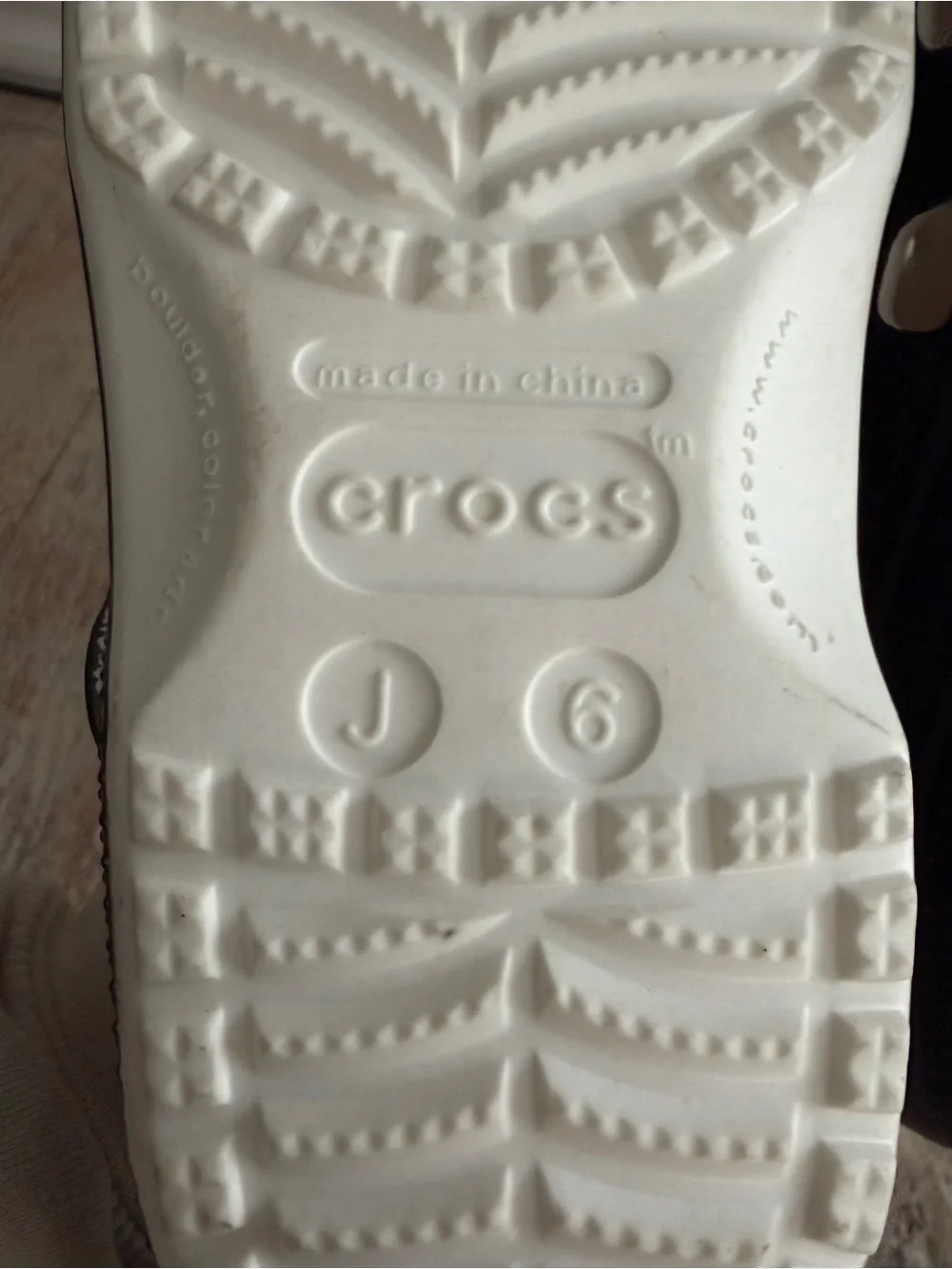 Crocs Kids Classic Clogs Flame Blue Glow Size J6 Slip On Shoes Comfort Unisex